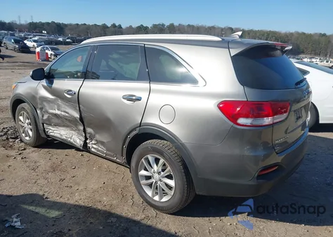 2016 Kia Sorento 2.4L Lx z USA, uszkodzony, nr VIN 5XYPG4A32GG048033